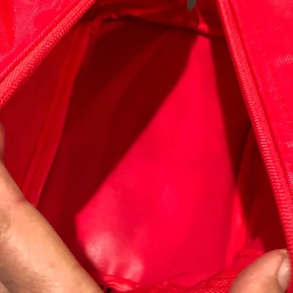 Hello Kitty Red Lunch Tote - Picture 6 of 13